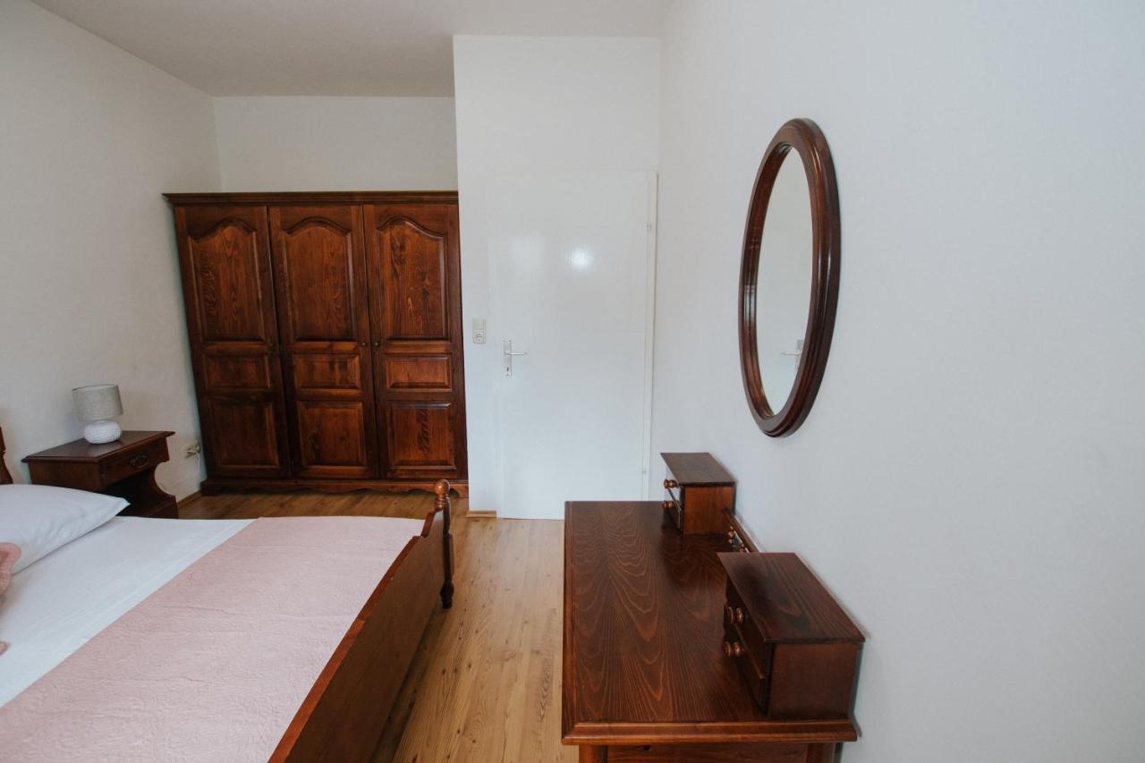Apartment Deni โซลิน ภายนอก รูปภาพ