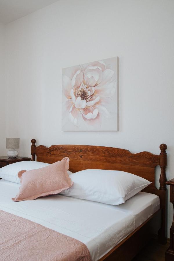 Apartment Deni โซลิน ภายนอก รูปภาพ