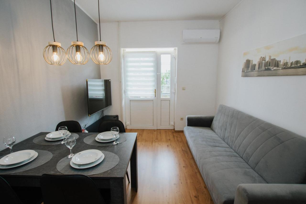 Apartment Deni โซลิน ภายนอก รูปภาพ