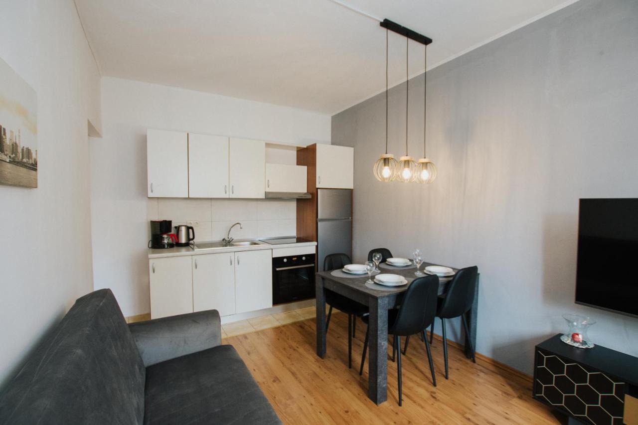 Apartment Deni โซลิน ภายนอก รูปภาพ